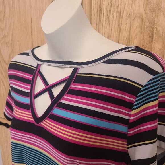 Bobbie Brooks Striped Ruched Tunic Top – Size Large - Picture 3 of 10